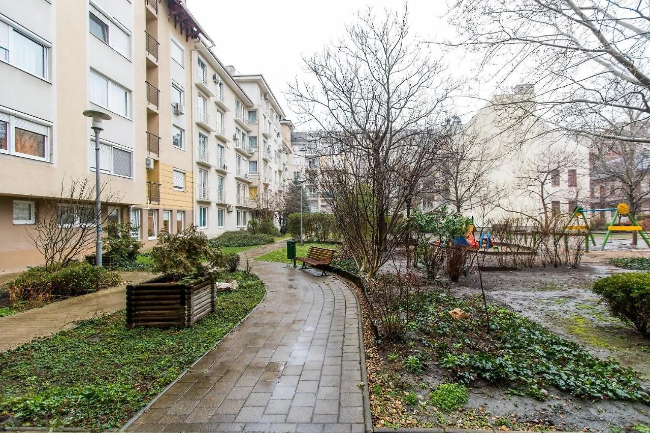 Viola - Newly Furnished With Free Garage! Apartment Budapest