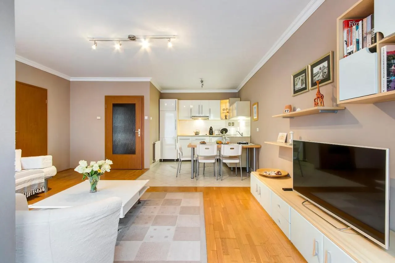Viola - Newly Furnished With Free Garage! Apartment Budapest
