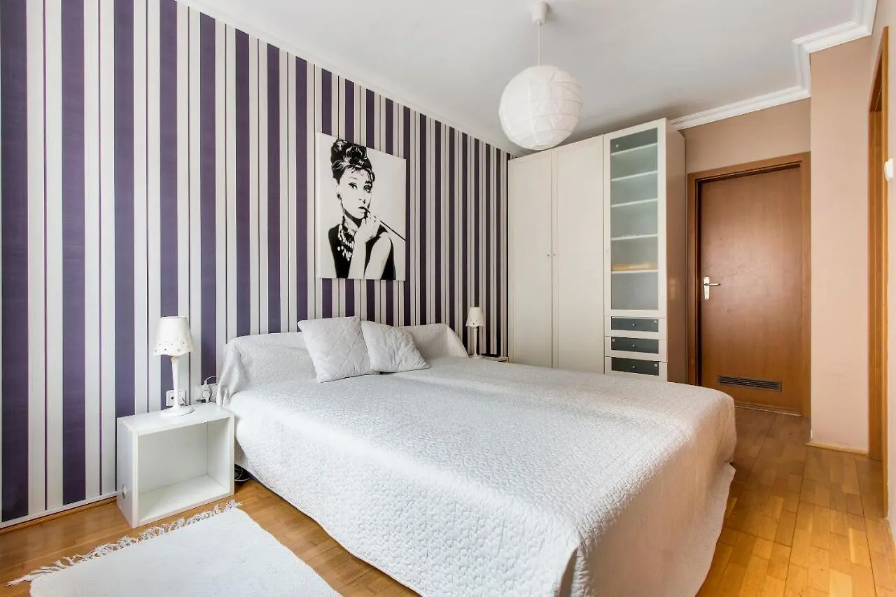 Viola - Newly Furnished With Free Garage! Apartment Budapest