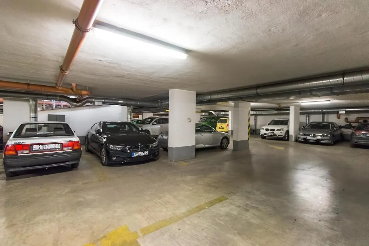 Viola - Newly Furnished With Free Garage! Apartment Budapest 0*,