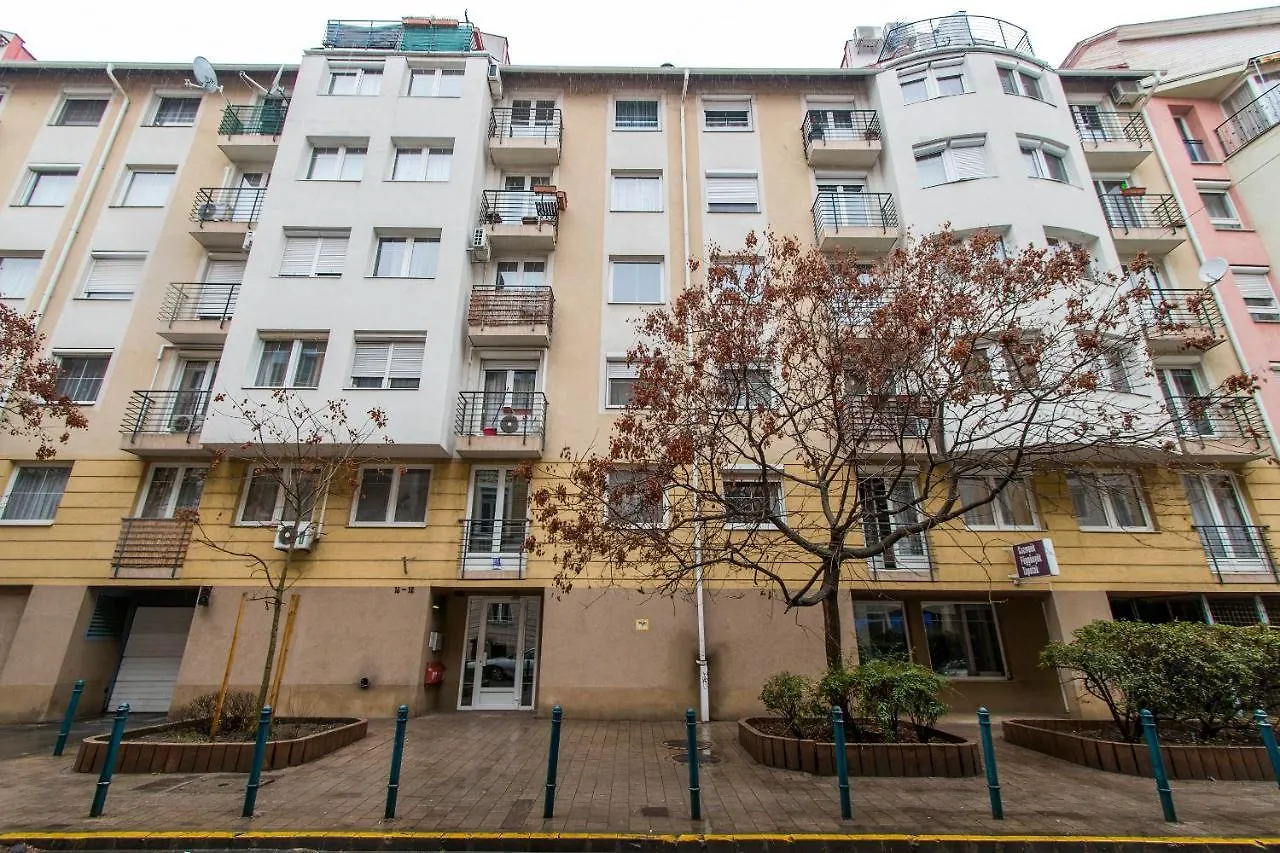 Viola - Newly Furnished With Free Garage! Apartment Budapest